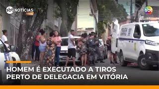 Homem é morto a tiros ao sair de casa para buscar filho na creche | #SBTNotícias Homem é morto a tiros ao sair de casa para buscar filho na creche | #SBTNotícias