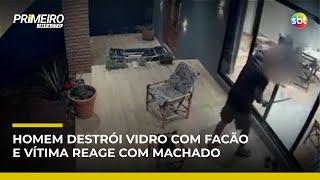 Homem armado com facão destrói porta de vidro em discussão por obra no RS | #PrimeiroImpacto Homem armado com facão destrói porta de vidro em discussão por obra no RS | #PrimeiroImpacto