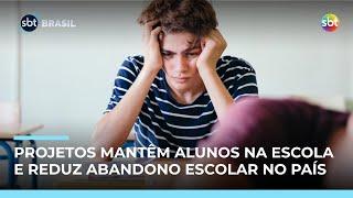 Abandono escolar cai, mas Brasil ainda tem 8,7 milhões de jovens fora das salas de aula Abandono escolar cai, mas Brasil ainda tem 8,7 milhões de jovens fora das salas de aula