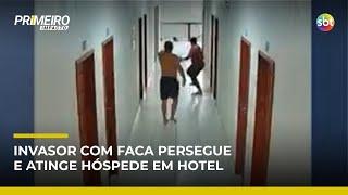 Homem invade hotel com faca e atinge hóspede; motivação é desconhecida | #PrimeiroImpacto Homem invade hotel com faca e atinge hóspede; motivação é desconhecida | #PrimeiroImpacto