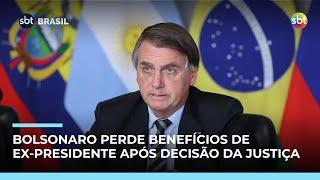 Justiça suspende benefícios vitalícios de Jair Bolsonaro como ex-presidente Justiça suspende benefícios vitalícios de Jair Bolsonaro como ex-presidente