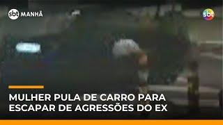 Mulher salta de carro em movimento após ser esfaqueada pelo ex-marido | #SBTManhã Mulher salta de carro em movimento após ser esfaqueada pelo ex-marido | #SBTManhã