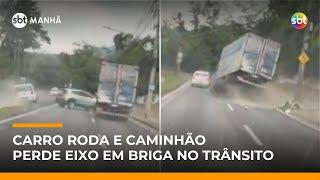Flagra: Briga no trânsito termina com carro rodando e caminhão sem eixo traseiro | #SBTManhã Flagra: Briga no trânsito termina com carro rodando e caminhão sem eixo traseiro | #SBTManhã