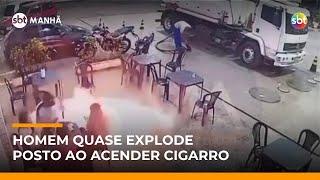 Flagra: Homem acende cigarro e provoca incêndio em posto de combustível no Maranhão | #SBTManha Flagra: Homem acende cigarro e provoca incêndio em posto de combustível no Maranhão | #SBTManha