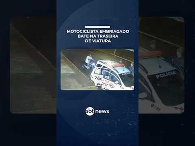 Motociclista embriagado bate em viatura da polícia em Araçatuba (SP) | #PrimeiroImpacto Motociclista embriagado bate em viatura da polícia em Araçatuba (SP) | #PrimeiroImpacto