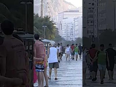 Sidney Rezende: Câmara do Rio discute projeto que limita sombra de prédios sobre praias da cidade Sidney Rezende: Câmara do Rio discute projeto que limita sombra de prédios sobre praias da cidade