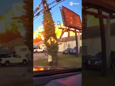 Vídeo mostra reação de motorista que testemunhou queda de avião nos EUA; 12 morreram Vídeo mostra reação de motorista que testemunhou queda de avião nos EUA; 12 morreram