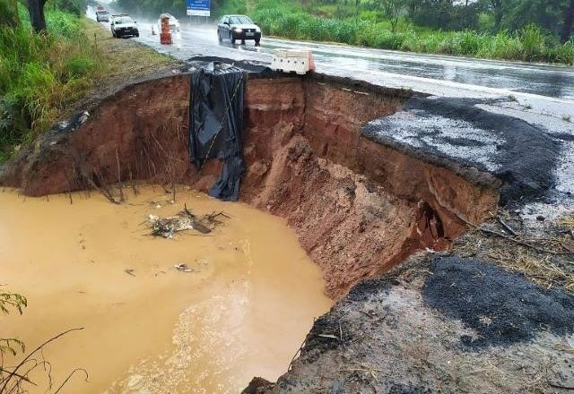 Imagem da noticia Governo libera crédito para recuperar rodovias destruídas por chuva
