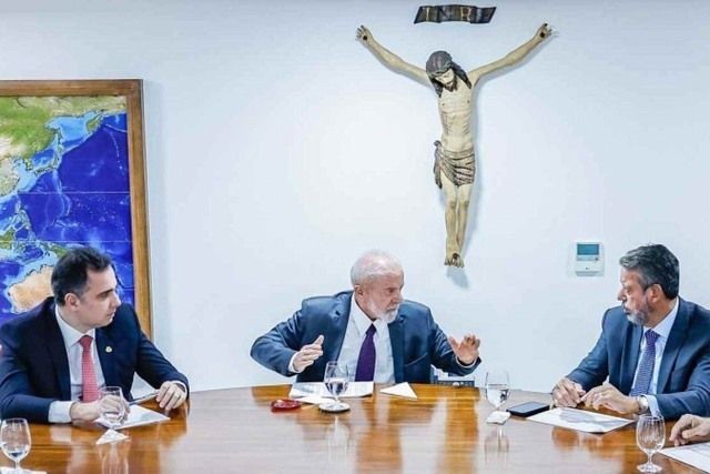 Imagem da noticia Lula estava "sonolento e cansado" após reuniões, diz ministro