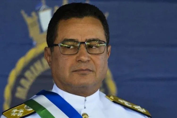 Imagem da noticia Defesa de ex-comandante da Marinha nega participação em golpe