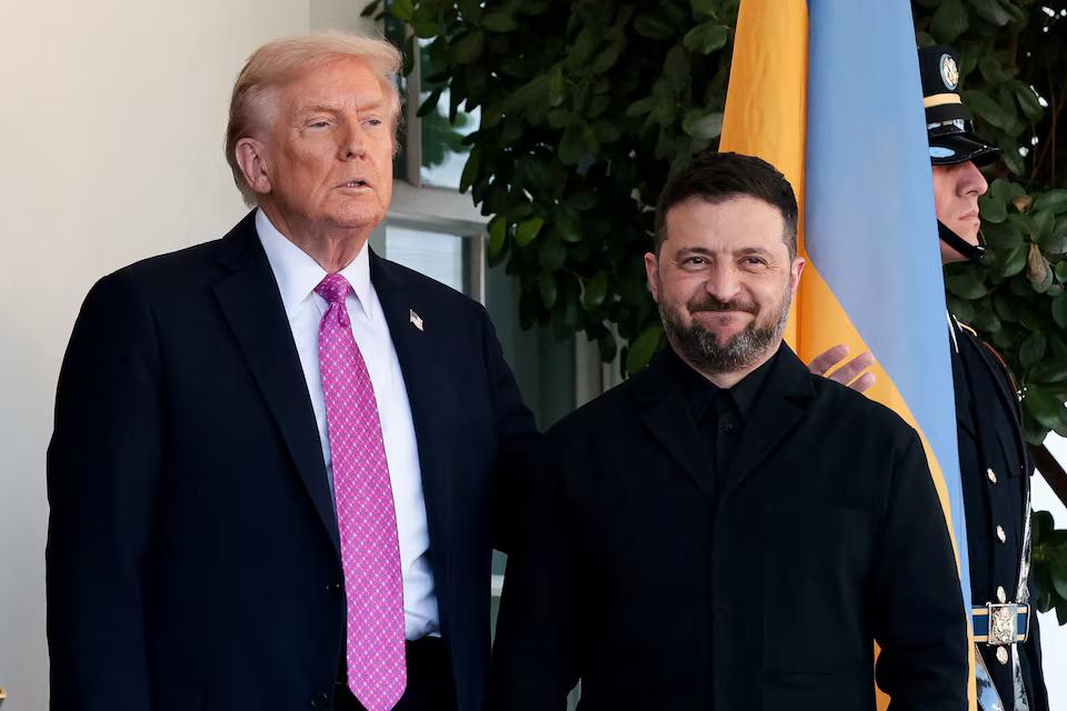 Zelensky desembarca nos EUA para discutir com Trump acordo de paz entre Rússia e Ucrânia Zelensky desembarca nos EUA para discutir com Trump acordo de paz entre Rússia e Ucrânia