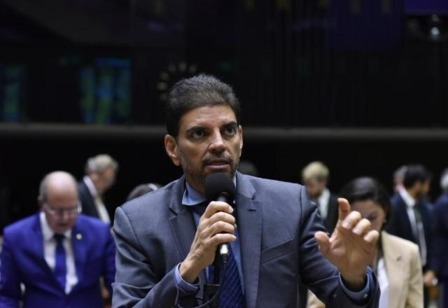 Imagem da noticia Relator confirma votação da nova regra fiscal para 24 de maio