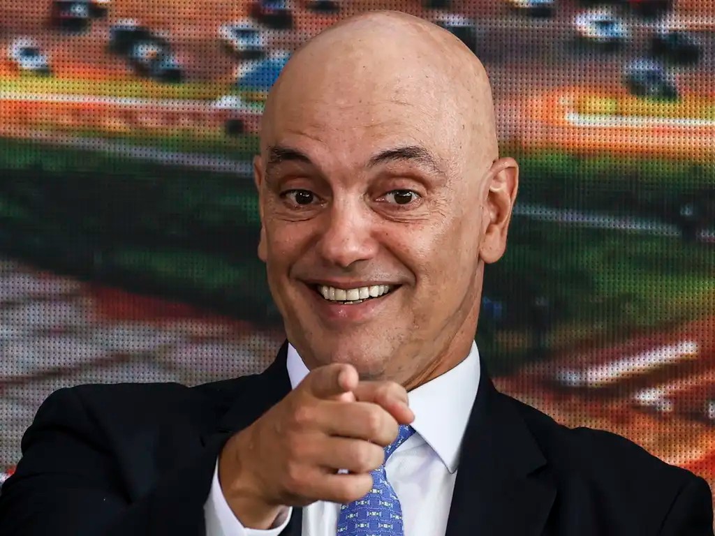 Imagem da noticia "Aqui é uma terra que tem lei", diz Moraes sobre operação de redes sociais no Brasil
