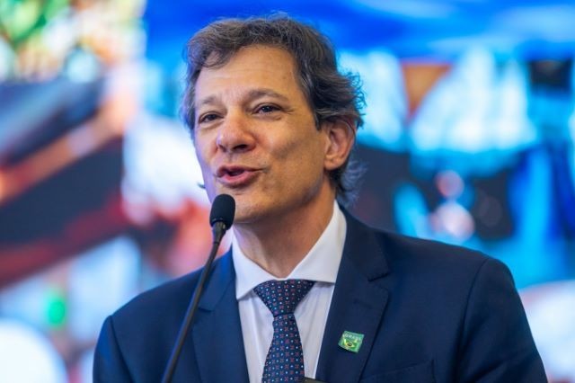 Imagem da noticia Governo anuncia proposta de empréstimo consignado para trabalhadores CLT
