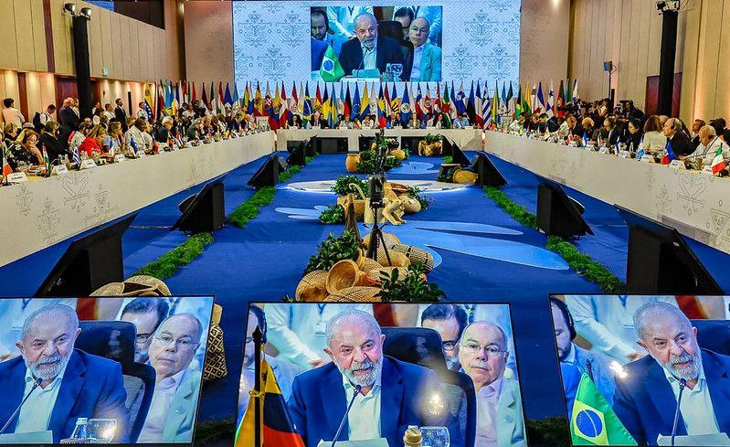 Em meio à negociação do tarifaço, Lula faz crítica sutil à intervenção dos EUA na Venezuela Em meio à negociação do tarifaço, Lula faz crítica sutil à intervenção dos EUA na Venezuela