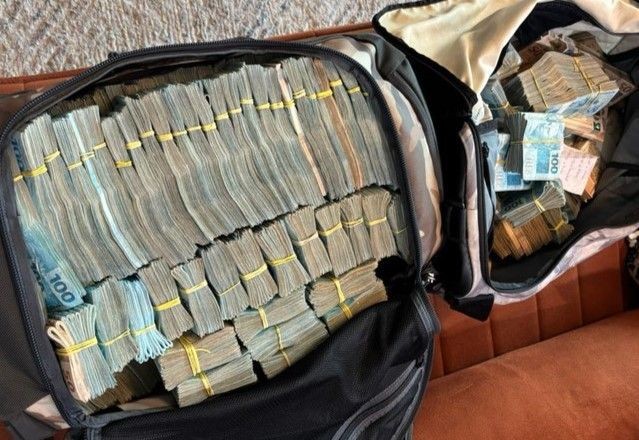 Imagem da noticia Polícia Federal faz operação contra suspeitos de compra de votos e lavagem de dinheiro na Baixada Fluminense