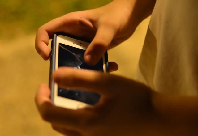Imagem da noticia Denúncias de exploração infantil na internet crescem e especialistas alertam para vigilância dos pais
