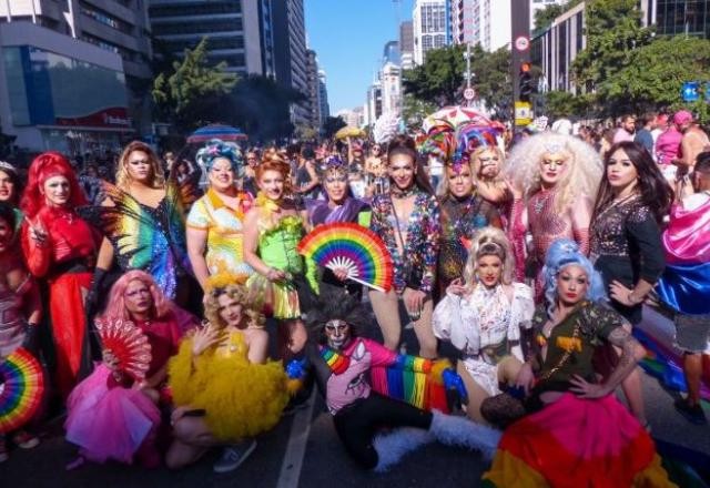 Imagem da noticia Parada do Orgulho LGBT+ teve shows pop e discurso de ministro de Lula