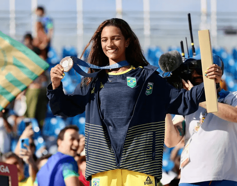 Imagem da noticia  Olimpíada 2024: Brasil conquista três medalhas, tem expulsão na natação e final na ginástica