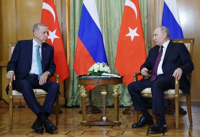 Imagem da noticia Putin diz que não renovará acordo de grãos até que demandas sejam atendidas