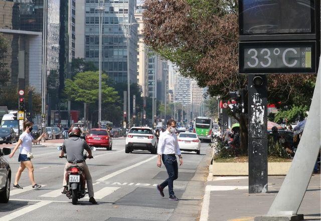 Imagem da noticia Frente fria chega à SP e traz alívio para moradores após calor de 30ºC