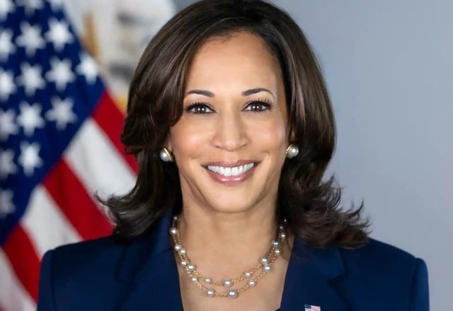 Imagem da noticia Kamala Harris vai comparar propostas e defender democracia em discurso na convenção democrata