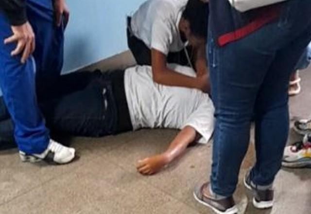 Imagem da noticia Adolescente grávida desmaia após ser espancada em escola no RJ