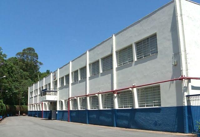 Imagem da noticia Adolescentes esfaqueados em ataque a escola estão na UTI, em MG