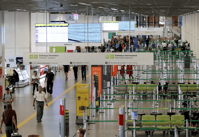 Aeroporto de Brasília tem voos cancelados e atrasados após ventania em São Paulo Aeroporto de Brasília tem voos cancelados e atrasados após ventania em São Paulo