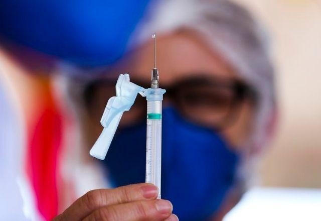 Imagem da noticia Cidade do Rio mantém vacinação suspensa por falta de doses