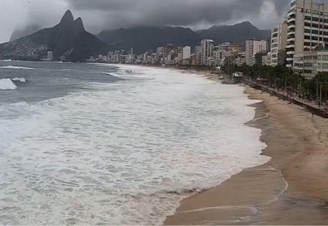 Imagem da noticia Marinha prorroga aviso de ressaca no RJ e alerta para ondas de até 3 metros