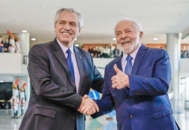 Imagem da noticia Alberto Fernandez deixa presidência da Argentina sob inflação de 142,7%: "Vários desafios"