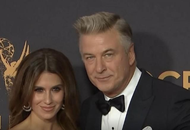 Imagem da noticia Ouça áudio da ligação de emergência após Alec Baldwin atirar e atingir diretora
