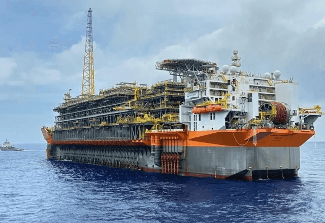 Imagem da noticia Petrobras avalia elevar capacidade de produção de sua maior plataforma, diz diretora