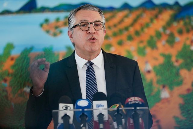 Imagem da noticia "Brasil não é terra sem lei", diz Padilha após STF manter suspensão do X/Twitter