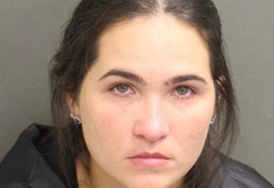 Esposa do sertanejo Henrique é solta nos EUA após pagar fiança de US$ 500 Esposa do sertanejo Henrique é solta nos EUA após pagar fiança de US$ 500