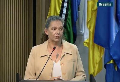 Ana Moser assume Esporte e diz que governo quer "revolução" no setor Ana Moser assume Esporte e diz que governo quer "revolução" no setor