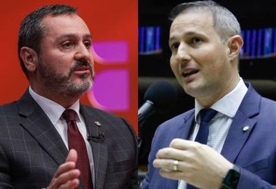 Derrite recua e retira trechos polêmicos do PL Antifacção após críticas do diretor da PF Derrite recua e retira trechos polêmicos do PL Antifacção após críticas do diretor da PF