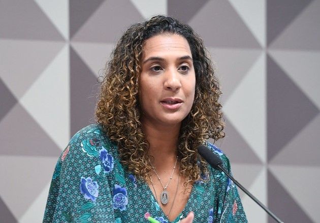 Imagem da noticia Anielle rebate Silvio Almeida e classifica declarações de ex-ministro como “inaceitáveis”