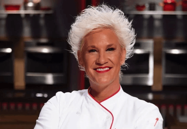 Imagem da noticia Morre Anne Burrell, chef e apresentadora do canal Food Network