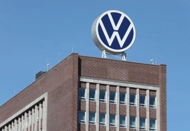 Imagem da noticia Volkswagen alega "estagnação do mercado" e suspende produção de carros no Brasil