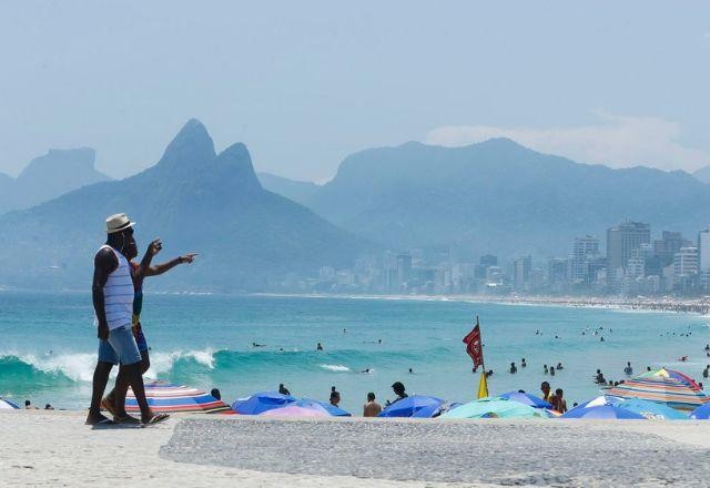 Imagem da noticia Gastos de estrangeiros no Brasil crescem 37% entre janeiro e outubro