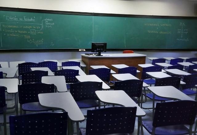 Imagem da noticia Belo Horizonte aprova lei que proíbe uso de linguagem neutra em escolas