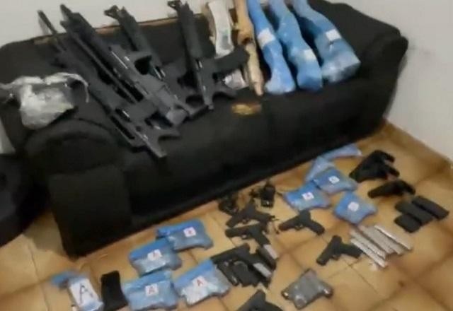 Imagem da noticia Homem é preso com arsenal de armas na Grande SP