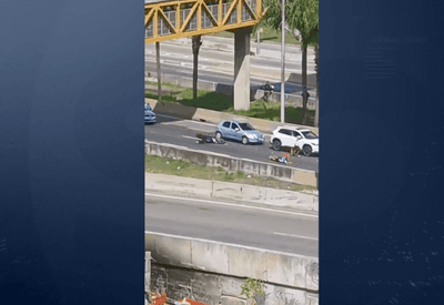 Arrastão provoca pânico na Linha Amarela; motoristas se deitam na pista durante confronto no Rio Arrastão provoca pânico na Linha Amarela; motoristas se deitam na pista durante confronto no Rio