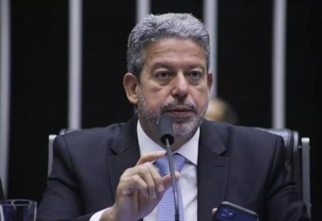 Imagem da noticia STF forma maioria contra prazo para Lira analisar impeachment