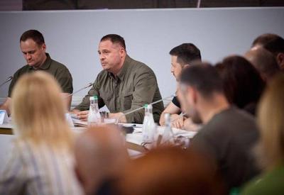 Ucrânia anuncia negociações de paz na Arábia Saudita Ucrânia anuncia negociações de paz na Arábia Saudita