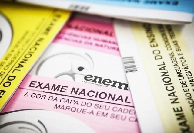 Imagem da noticia MEC divulga hoje resultados do Enem 2022; veja benefícios da nota