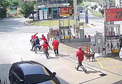 Frentistas frustram tentativa de assalto e espancam bandido Frentistas frustram tentativa de assalto e espancam bandido