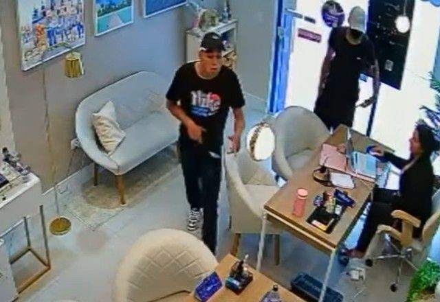 Imagem da noticia Policiais impedem roubo em agência de turismo no centro de São Paulo